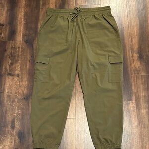 Old Navy Active Olive Green Cargo Joggers